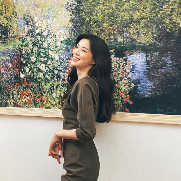Lee Sun Bin is seen wearing Fendi from top to bottom on Instagram