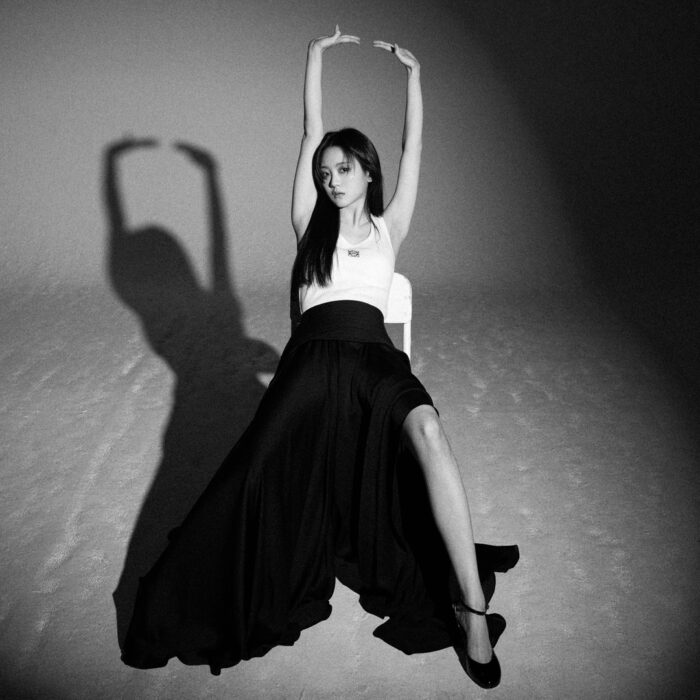 Cho Yi Hyun outfit in Dazed Korea April 2022 issue : Loewe pumps and more