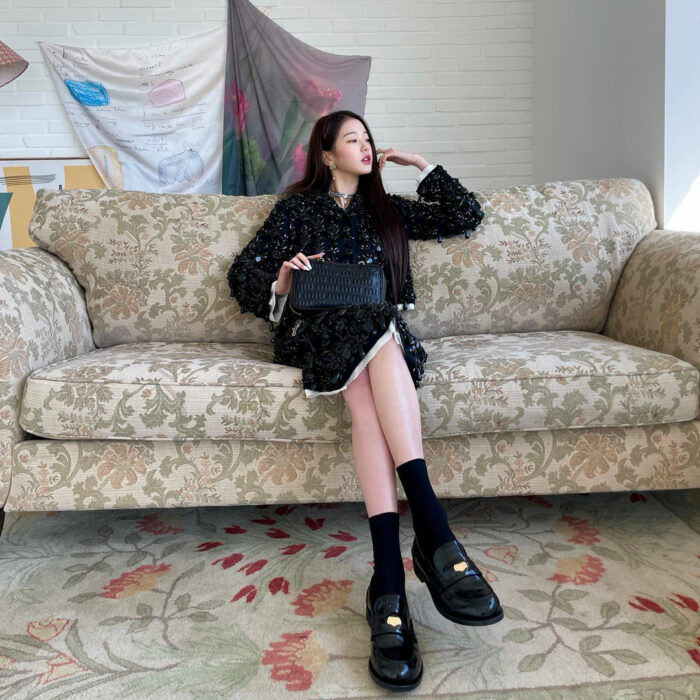 IVE Won Young outfit from March 8, 2022 : Miu Miu bag