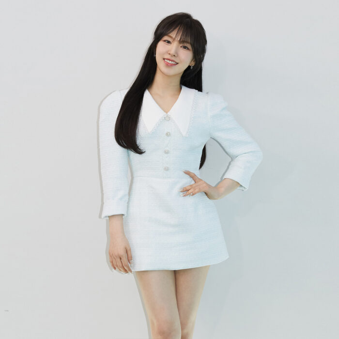 Red Velvet Wendy outfit from 'Feel My Rhythm' Press Conference