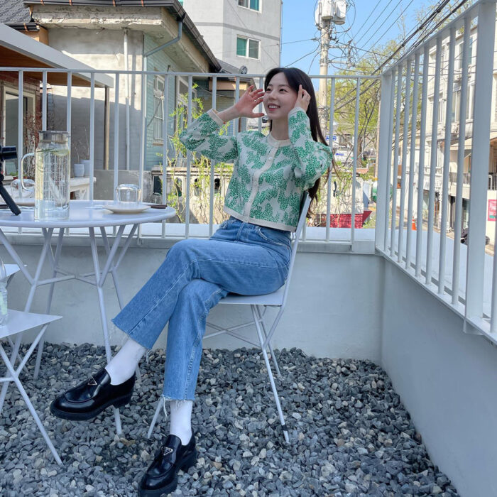 An Sohee outfit from April 17, 2022 : Prada loafers and more