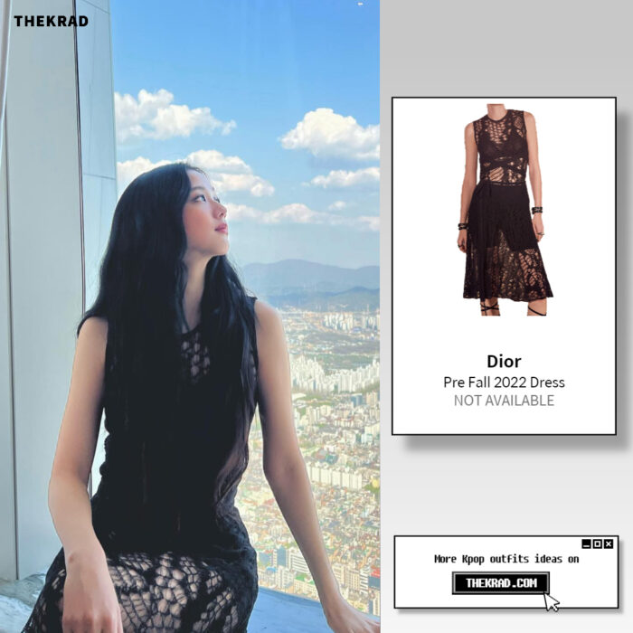 Blackpink Jisoo outfit from April 29, 2022 : Dior dress