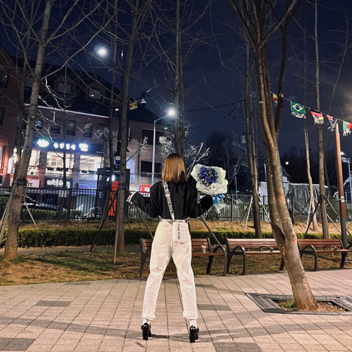 Heize outfit from April 6, 2022 : Miu Miu bag and more