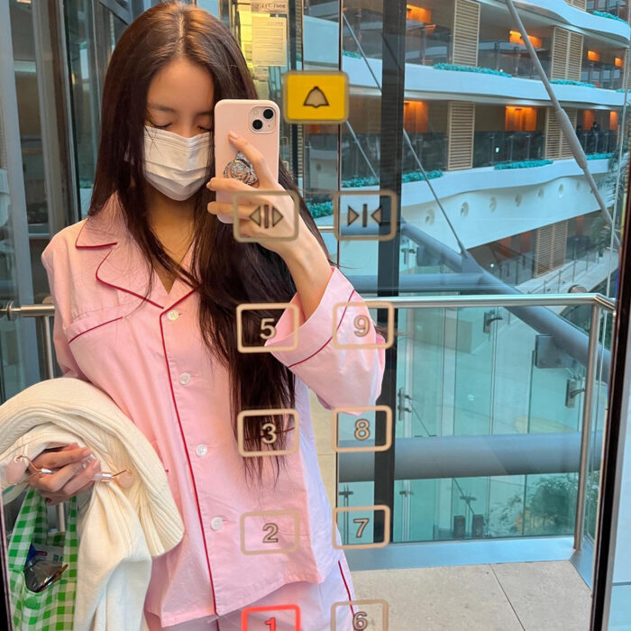 Hyomin outfit from April 16, 2022 : Avam pajamas