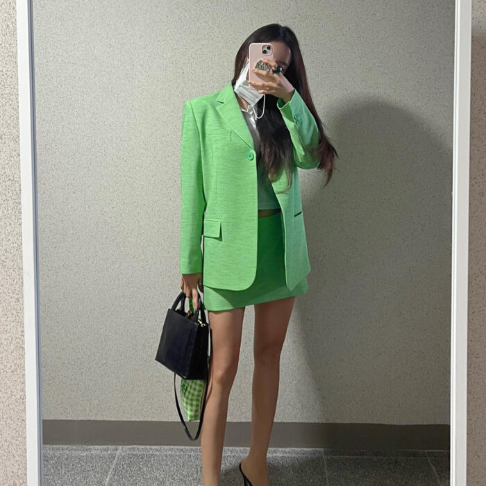 Hyomin outfit from April 3, 2022 : Daze Dayz jacket and more