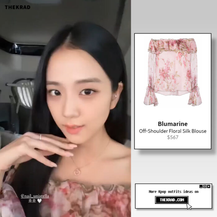 Blackpink Jisoo outfit from May 2, 2022 : Blumarine blouse