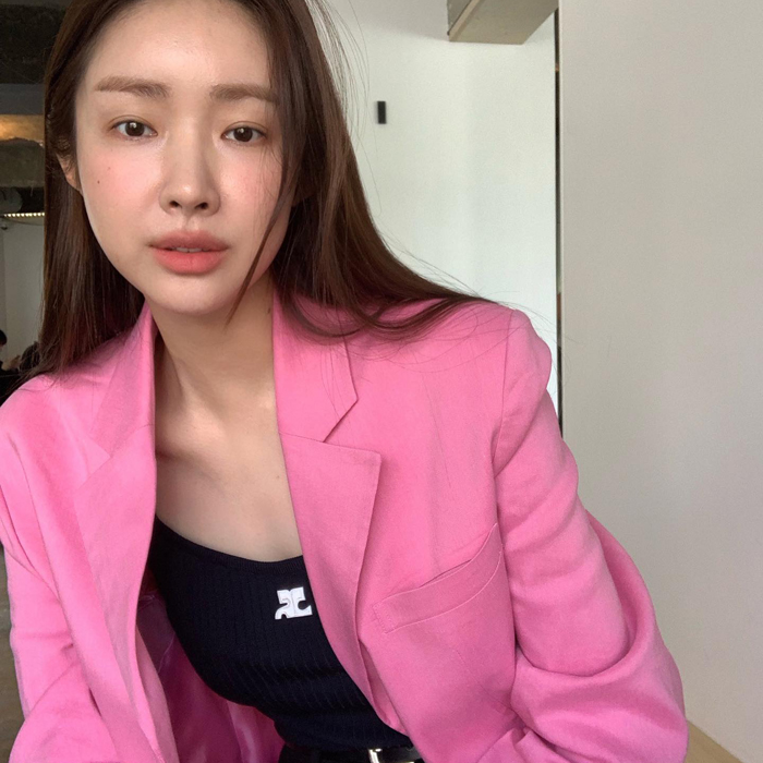 Cha Jung Won outfit from May 16, 2022 : Leha jacket