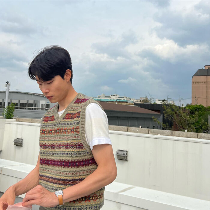 Ryu Jun Yeol outfit from May 24, 2022 : RRL vest and more