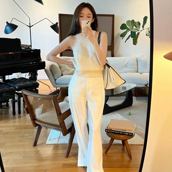 Davichi Kang Min Kyung outfit from July 25, 2022 : Avie Muah pants and more