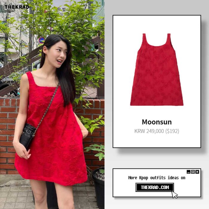 Seol Hyun outfit from July 8, 2022 : Moonsun dress