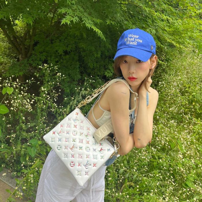 SNSD Taeyeon outfit from Aug 7, 2022 : Louis Vuitton bag and more